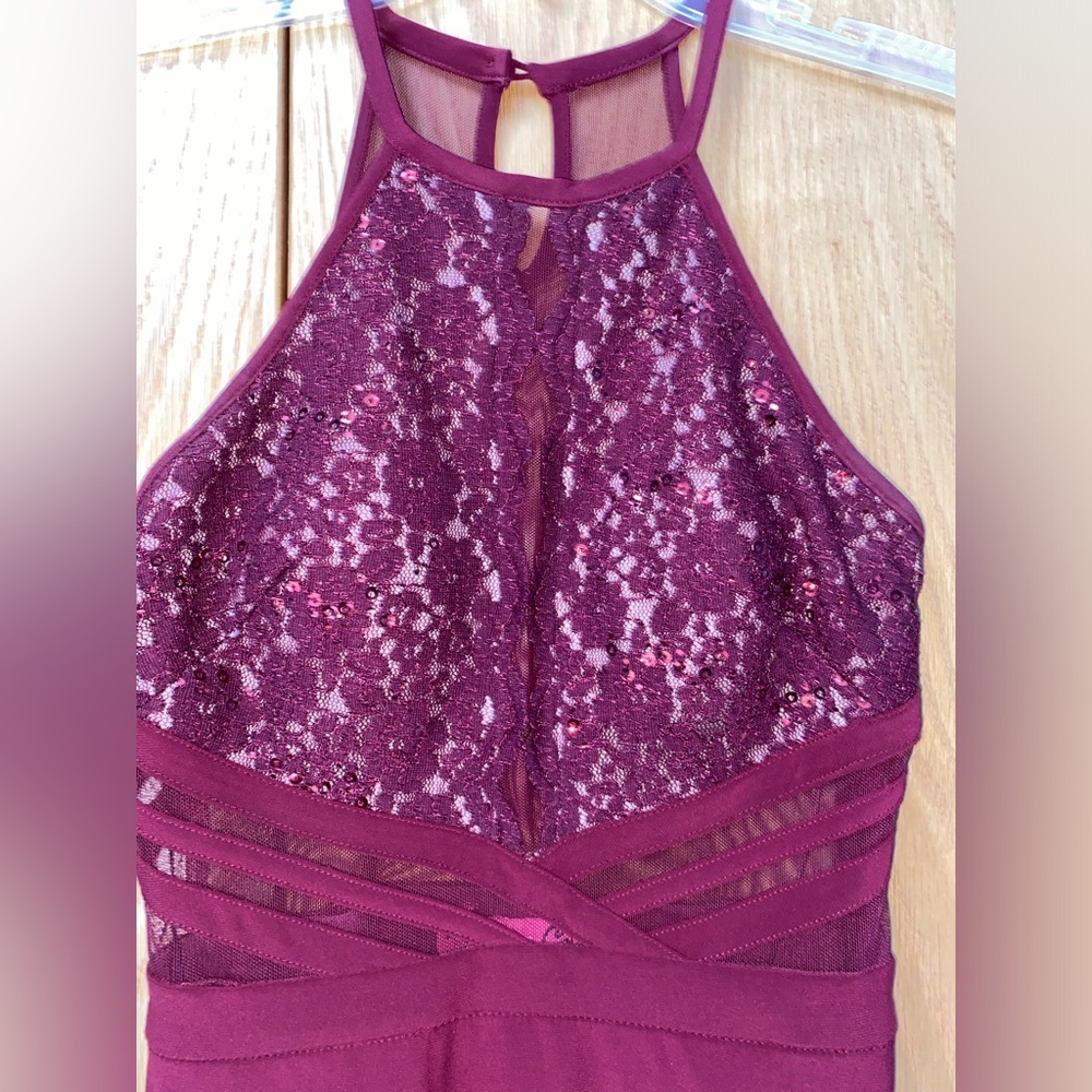 Wine fitted dress